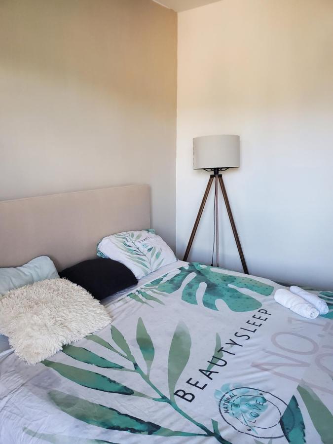 Sleep And Drive Cosy Apartment SJJ Exterior photo